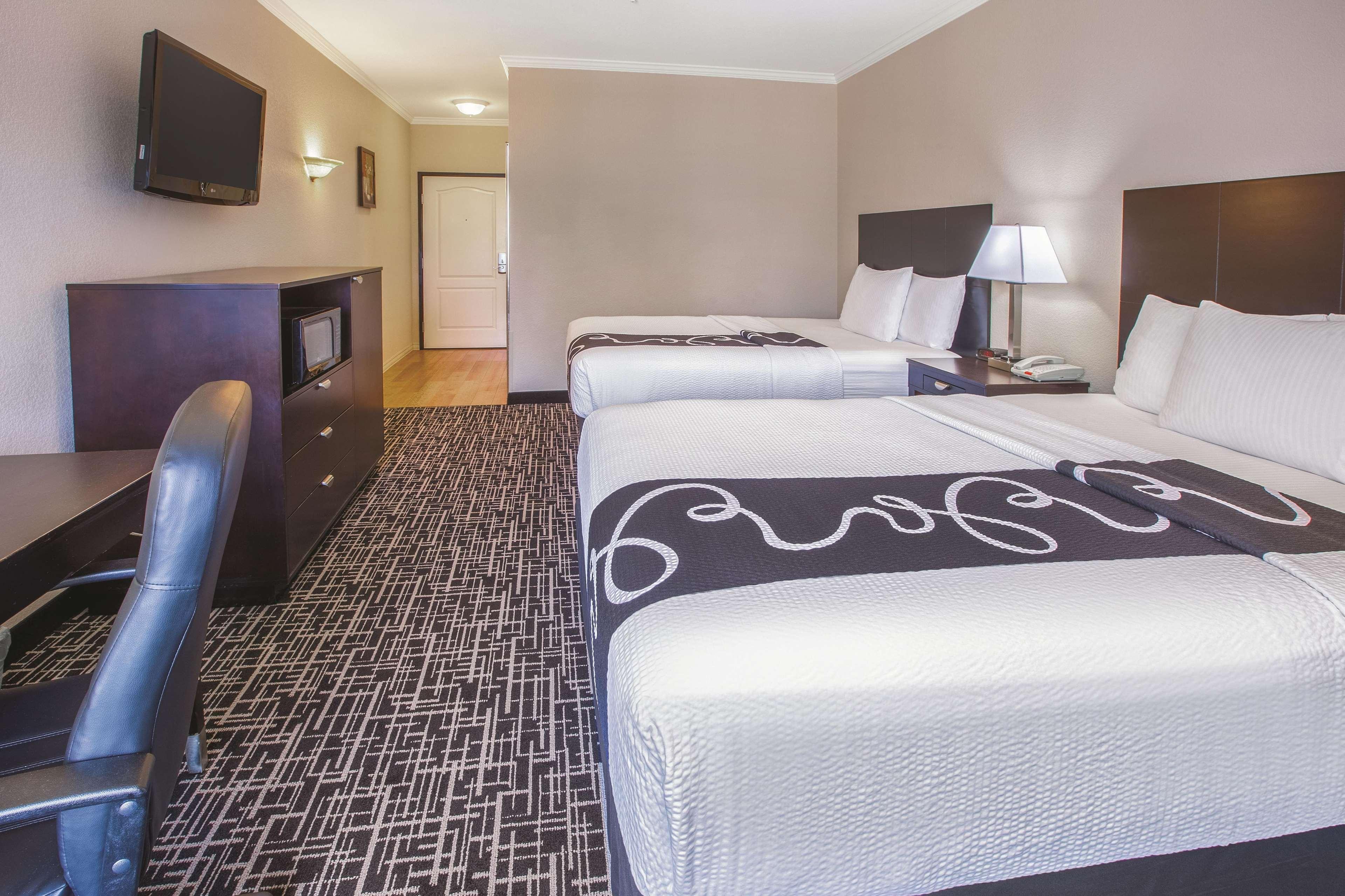 La Quinta By Wyndham Garland Harbor Point Hotell Exteriör bild