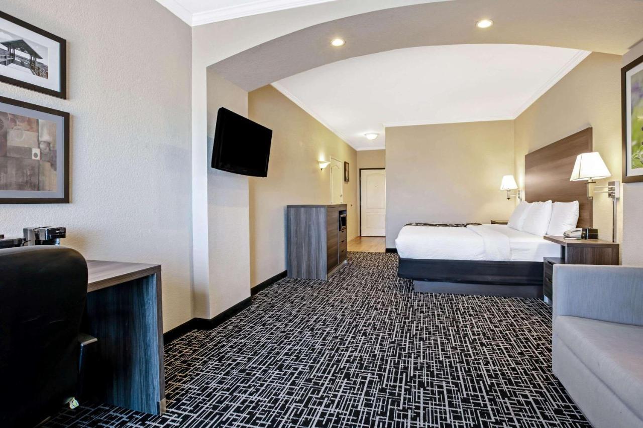La Quinta By Wyndham Garland Harbor Point Hotell Exteriör bild